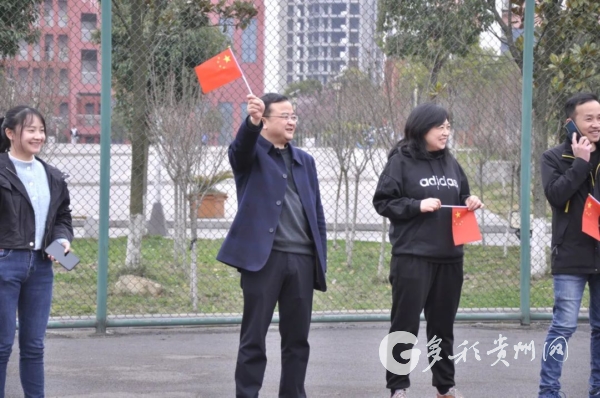 燃燒我的卡路里——畢節(jié)工業(yè)職業(yè)技術(shù)學院開展“巾幗心向黨 奮斗新征程”暨首屆師生環(huán)校跑比賽