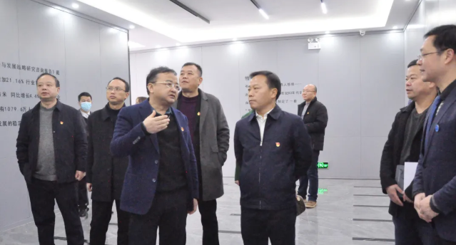 畢節(jié)市委常委、市委統(tǒng)戰(zhàn)部部長陳宗俊赴畢節(jié)工業(yè)職業(yè)技術(shù)學(xué)院調(diào)研